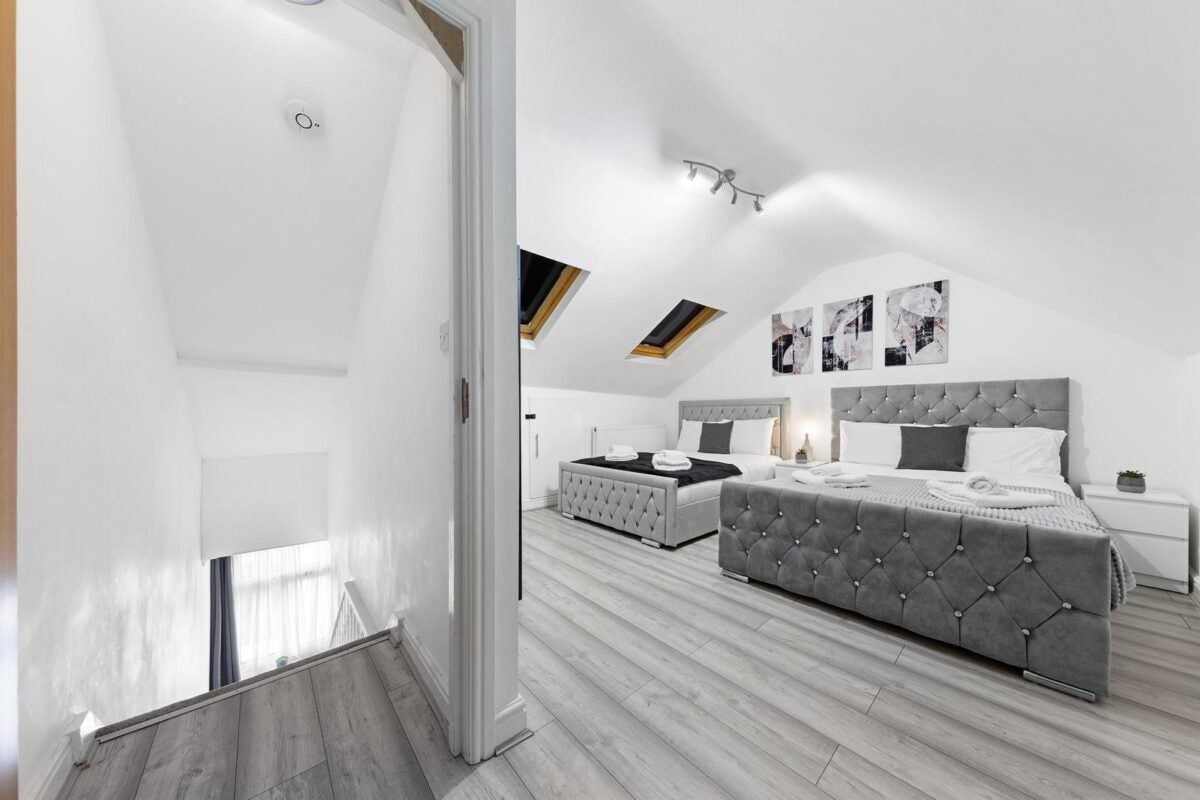 Flat Philip Lane in Greater London
