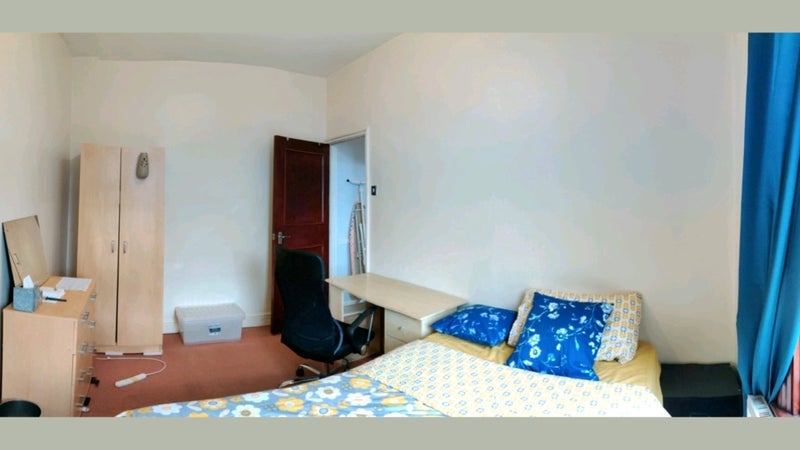 Room Grove Green Road in Greater London