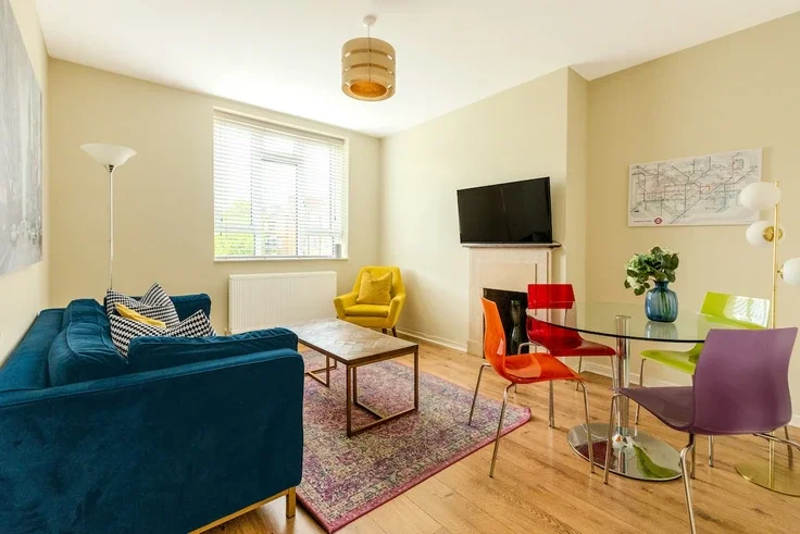 Flat Newburn Street in Greater London