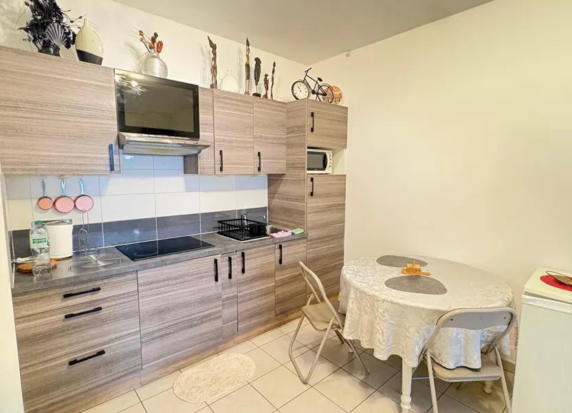 Flat Allée de Dublin in Drancy