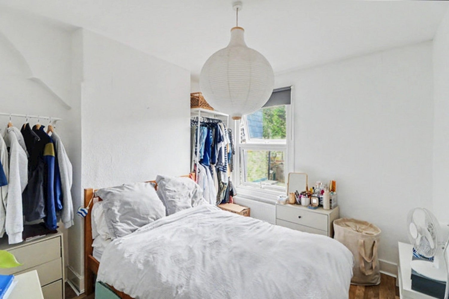 Flat Westcombe Hill in Greater London