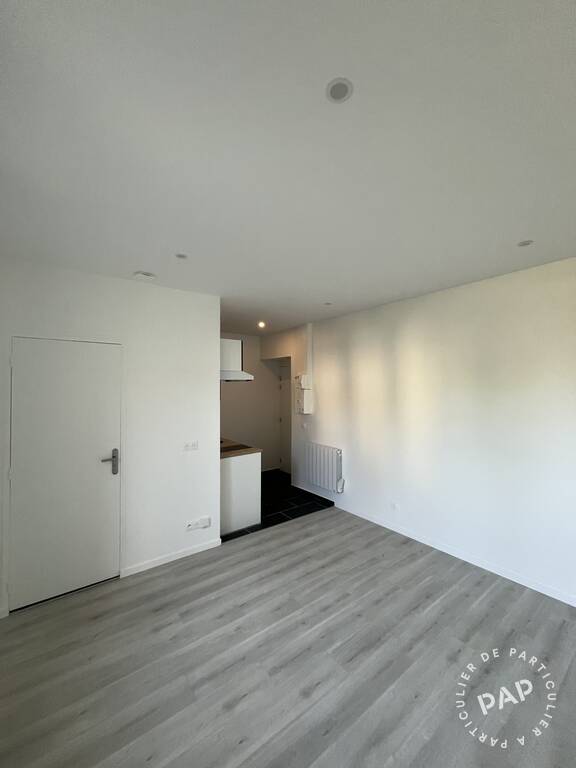 Chambre Rue des Sazières à Colombes