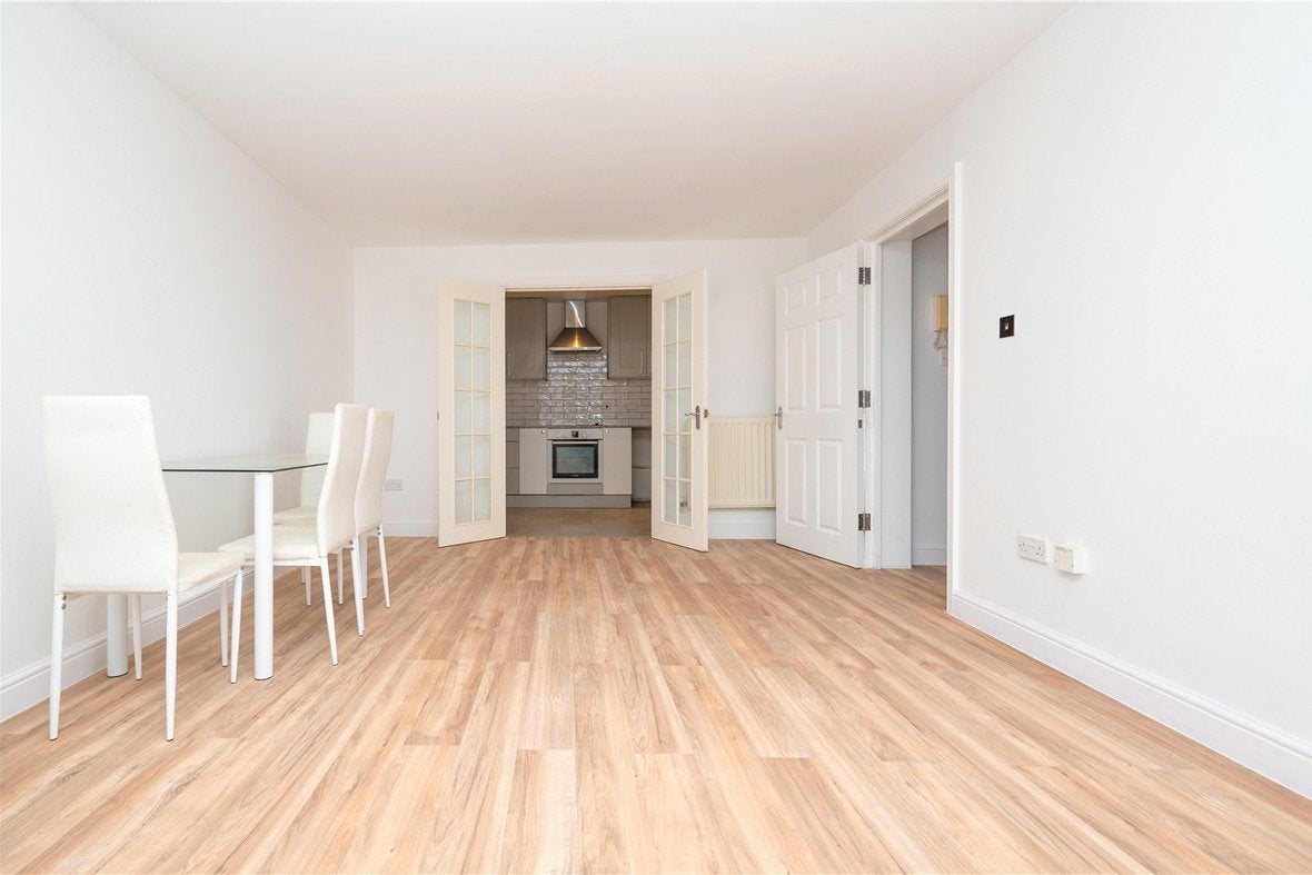 Flat St Albans Road in Watford