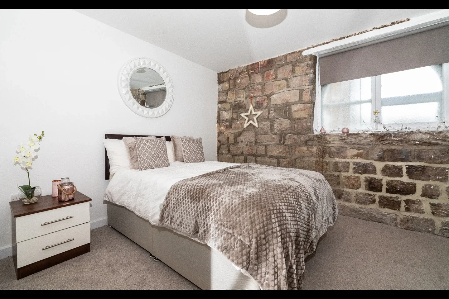 Flat Sandford Place in Leeds