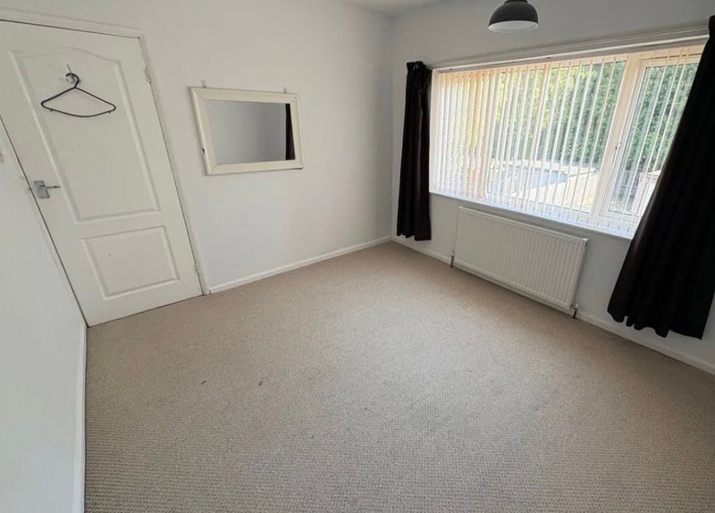 House Broxtowe Drive in Ashfield