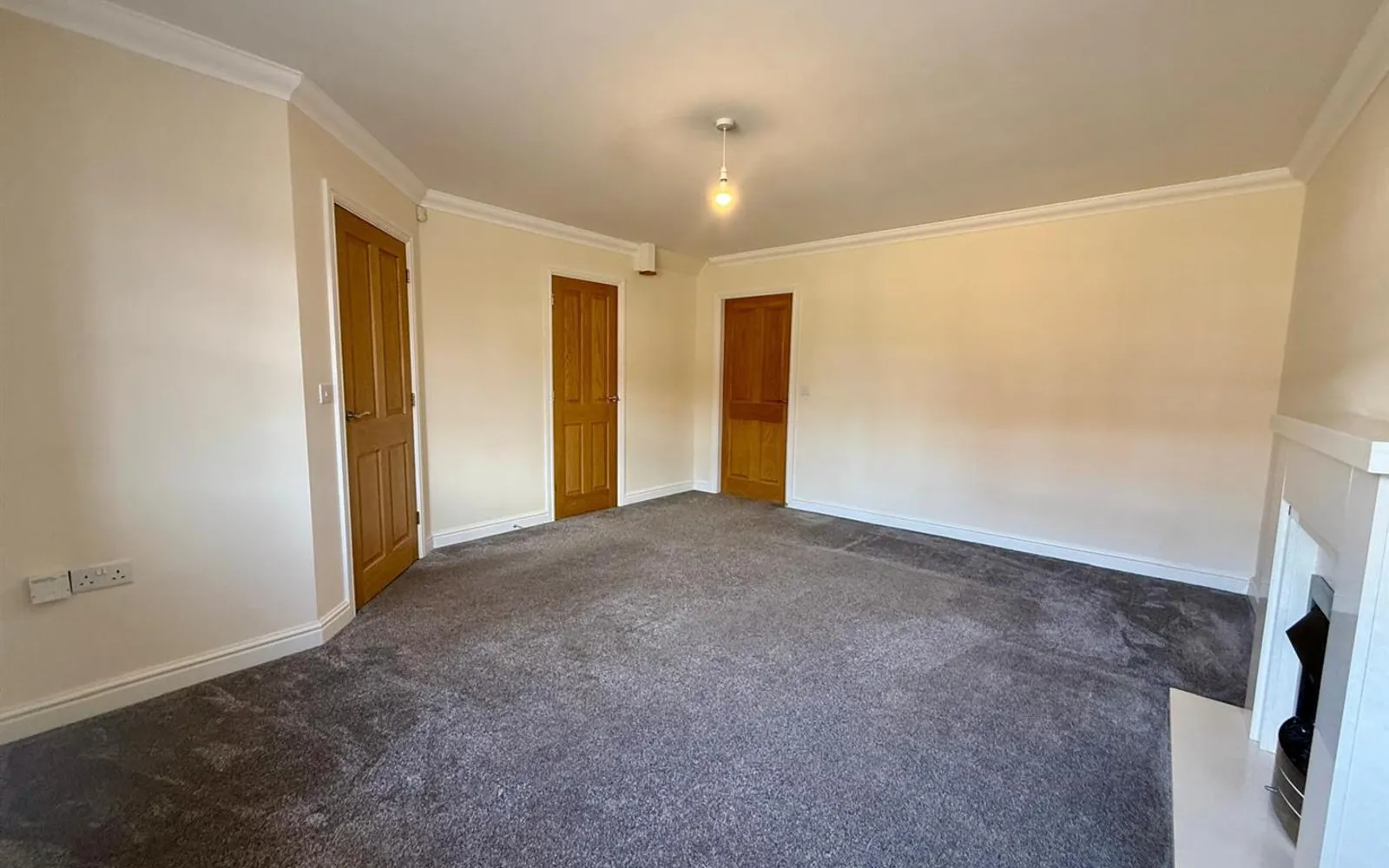 House Ashfield Grove in Halesowen