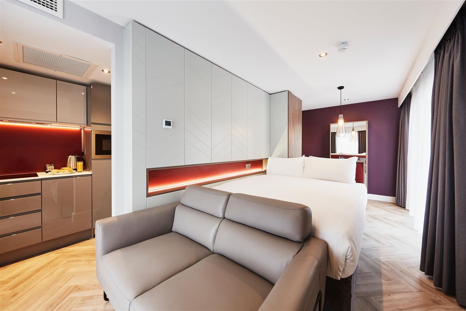 Room Hanover Square in Newcastle upon Tyne