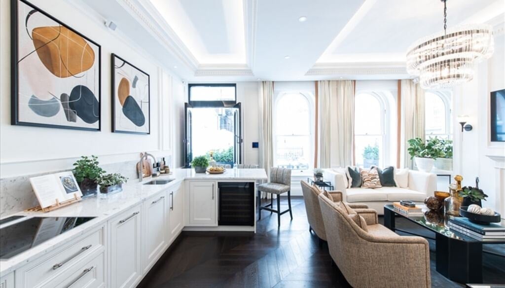 Flat Prince of Wales Terrace in Greater London