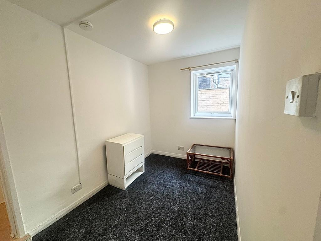 Flat Seedley Road in Salford