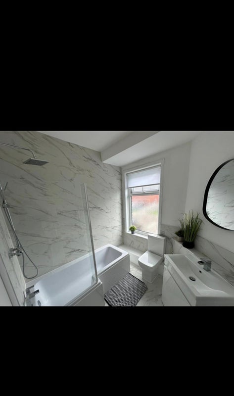 Room Hassall Street in Bury