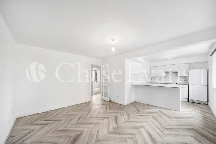 Flat Langbourne Place in Greater London