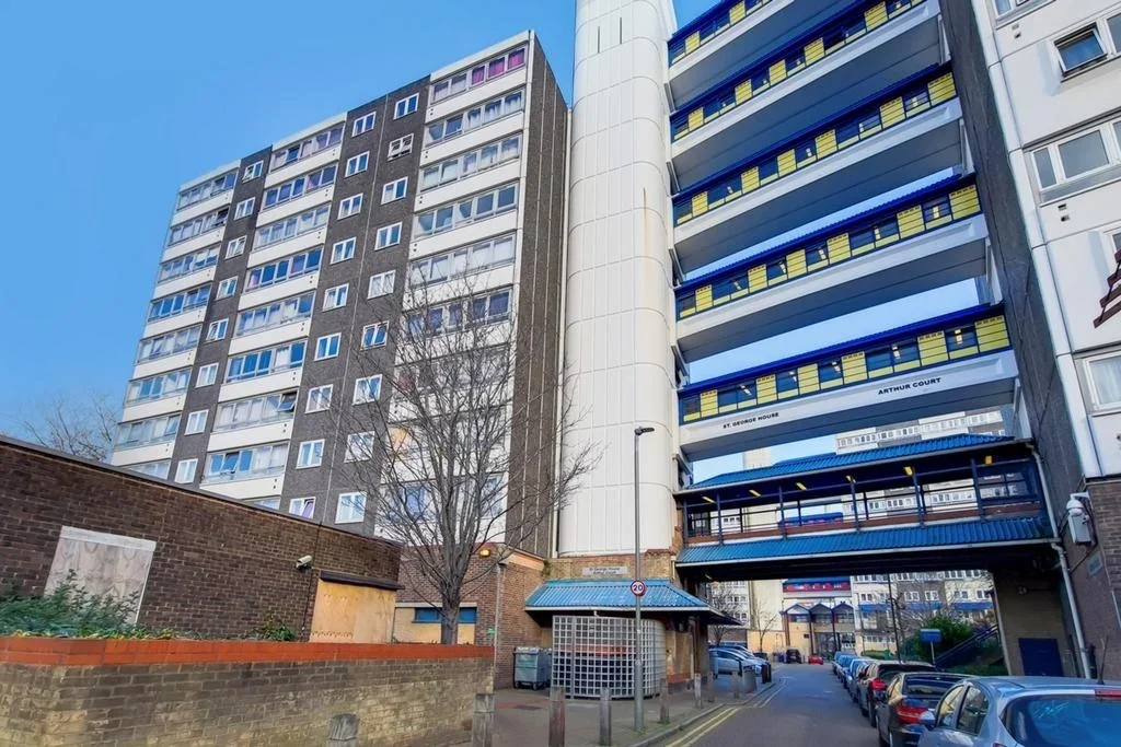 Flat Charlotte Despard Avenue in Greater London