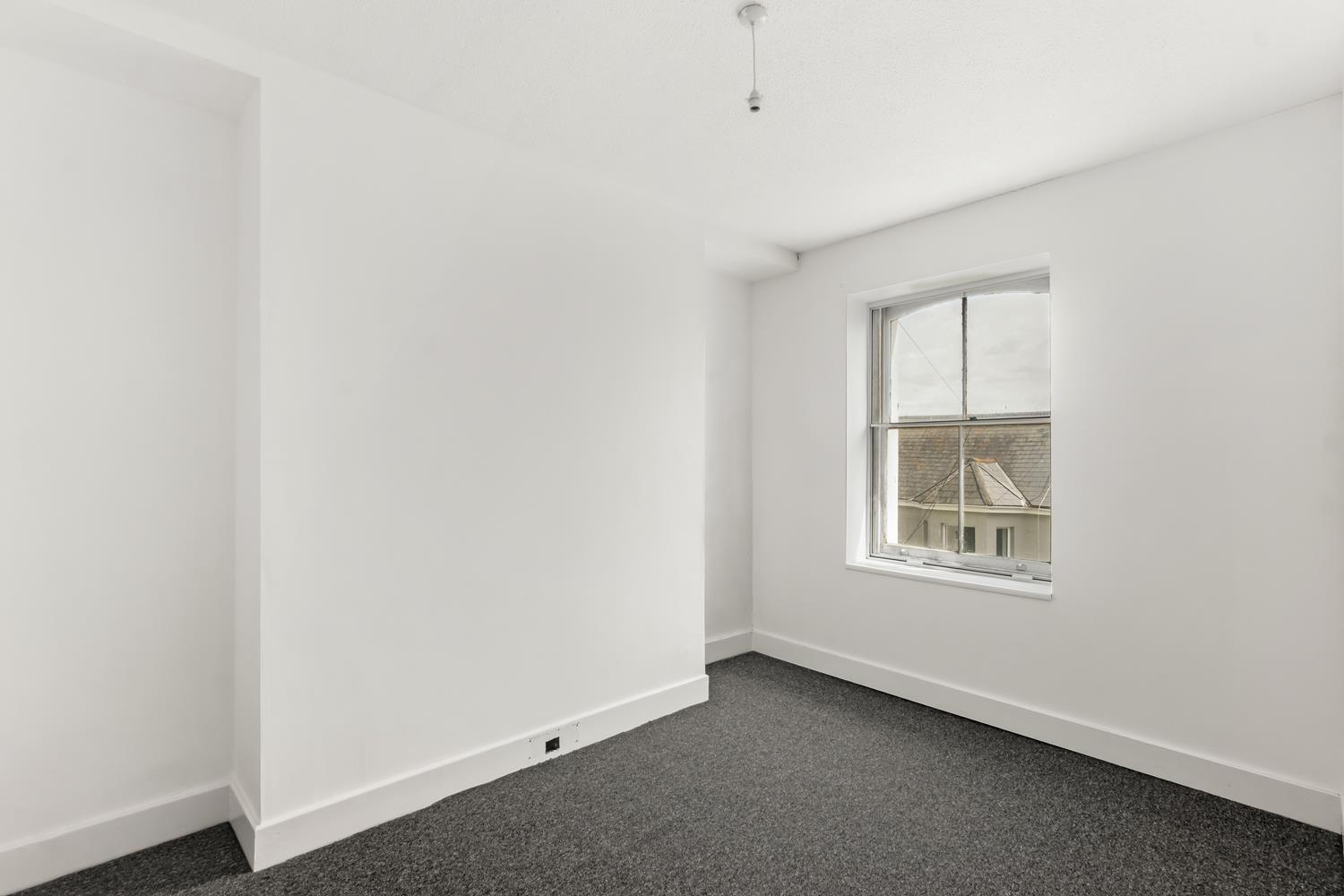 Flat Wyndham Street West in Plymouth