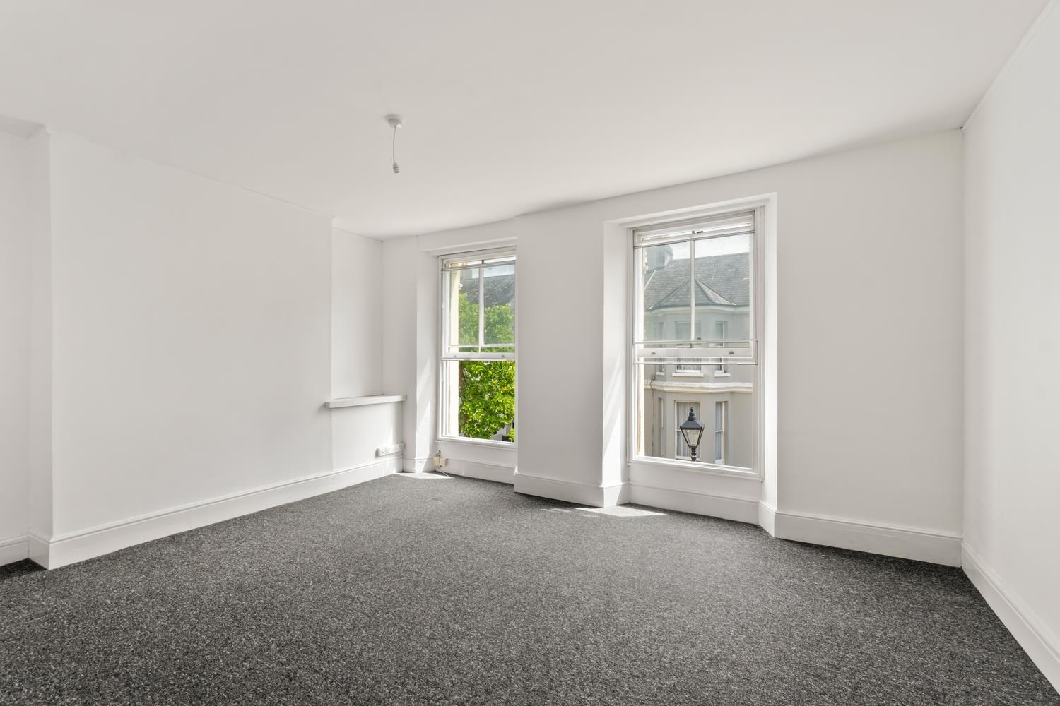Flat Wyndham Street West in Plymouth