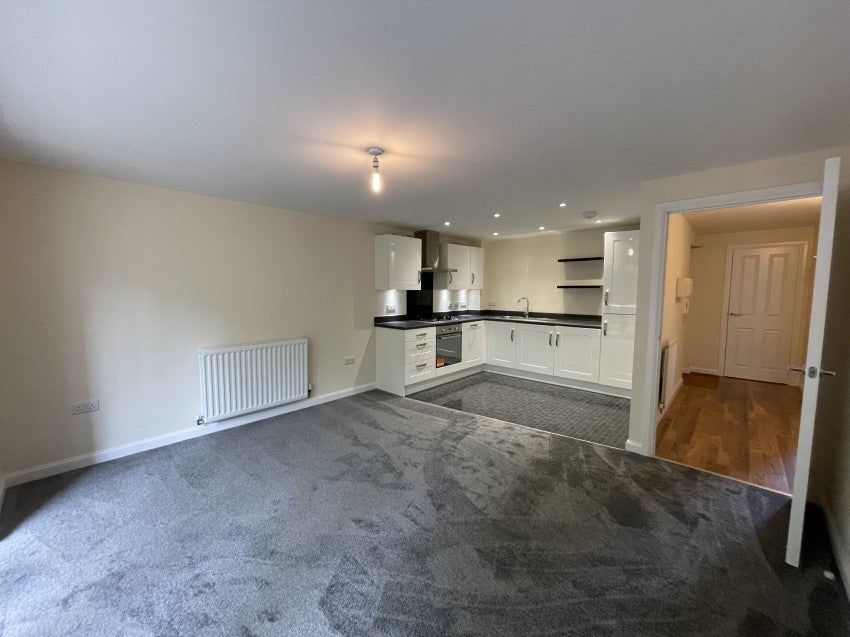 Flat Trelowen Drive in Penryn