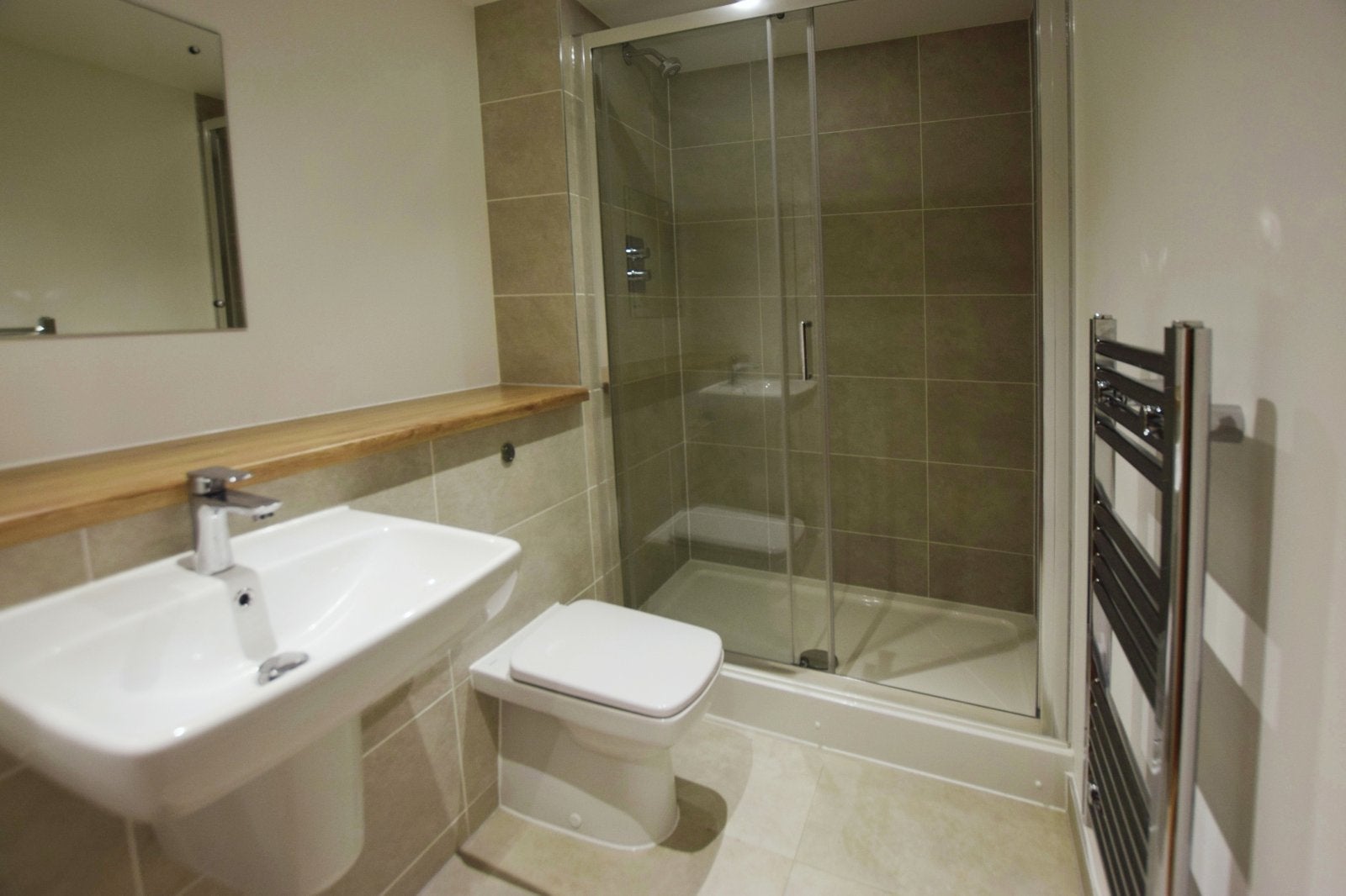 Flat Pomona Strand in Trafford