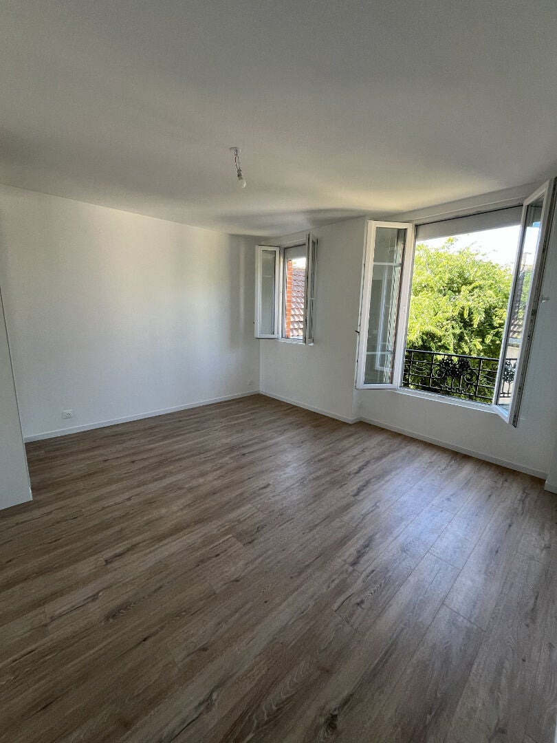 Flat Rue Saint-Hilaire in Colombes