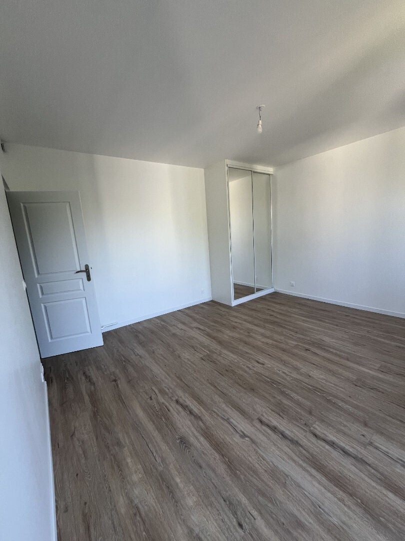 Flat Rue Saint-Hilaire in Colombes