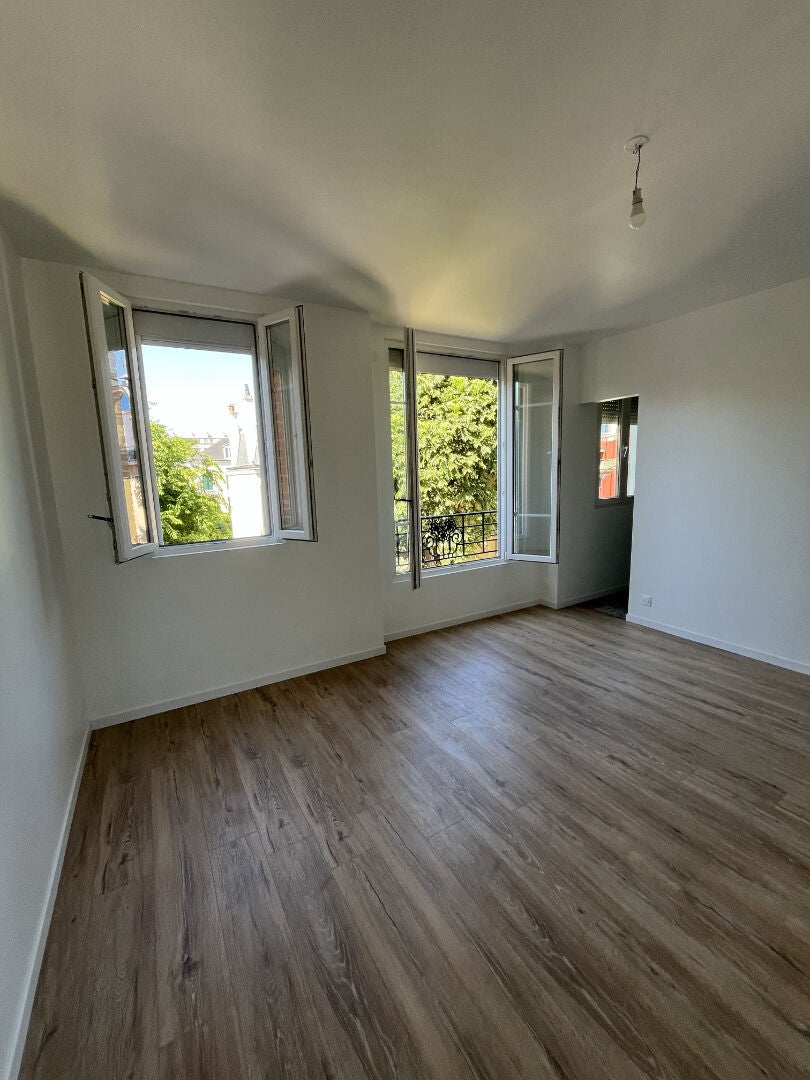 Flat Rue Saint-Hilaire in Colombes