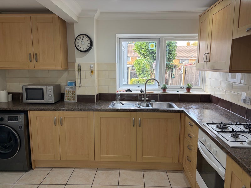 Room Falkenham Rise in Basildon