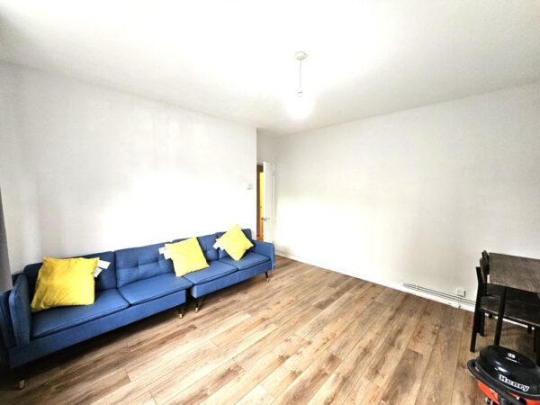 Flat Havelock Close in Greater London
