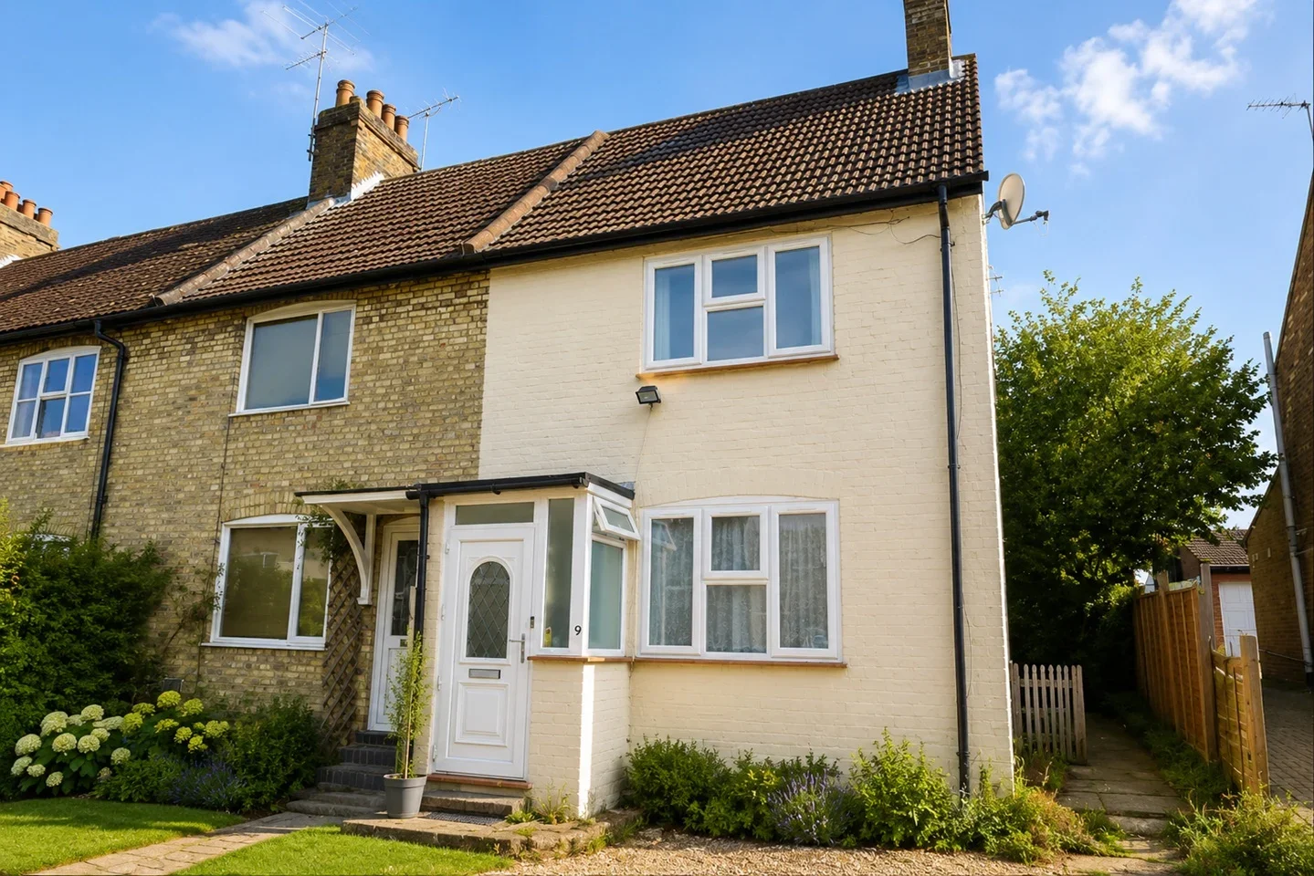 House Pix Road in North Hertfordshire