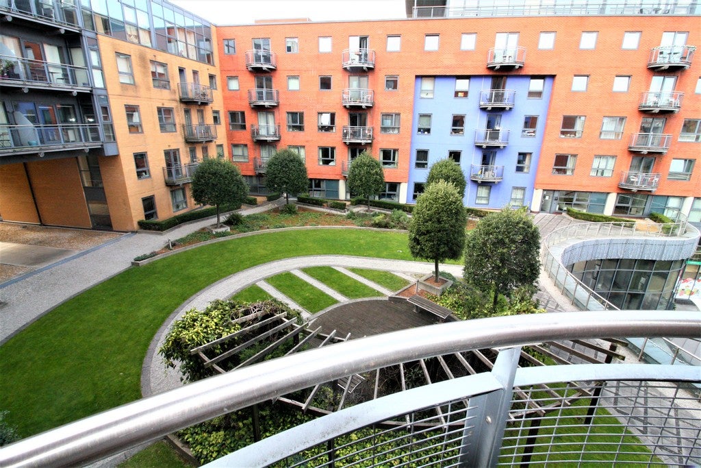 Flat Fitzwilliam Street in Sheffield