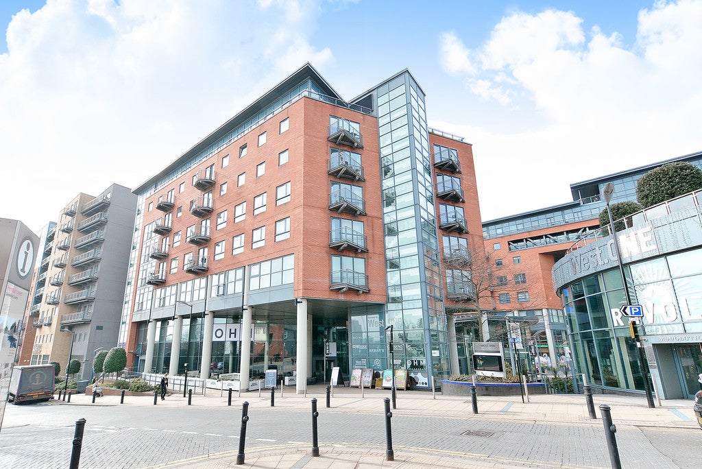 Flat Fitzwilliam Street in Sheffield