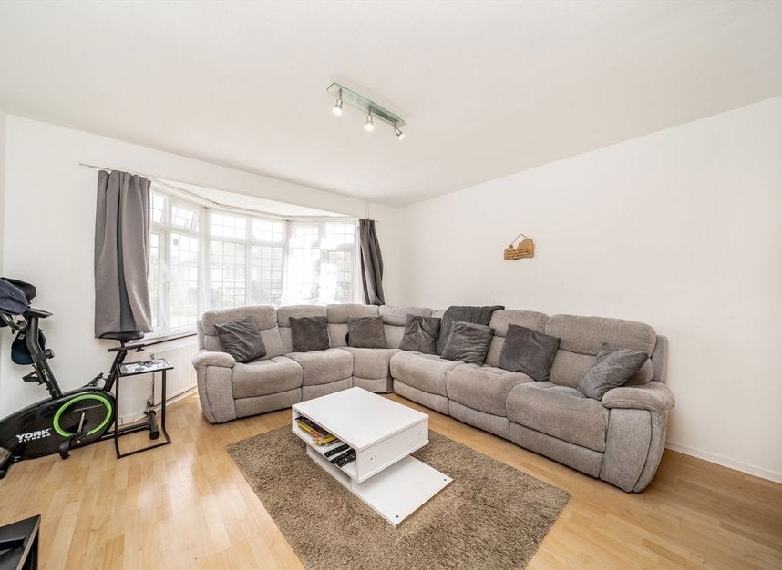 House Layfield Crescent in Greater London