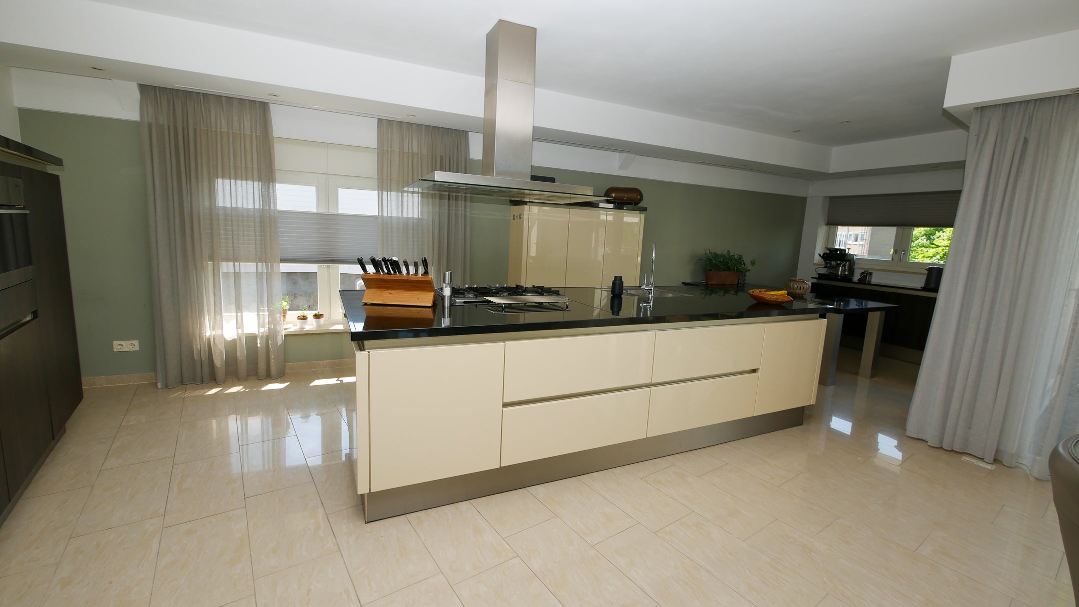 Appartement te koop: Peulenstraat 247B, Hardinxveld-Giessendam