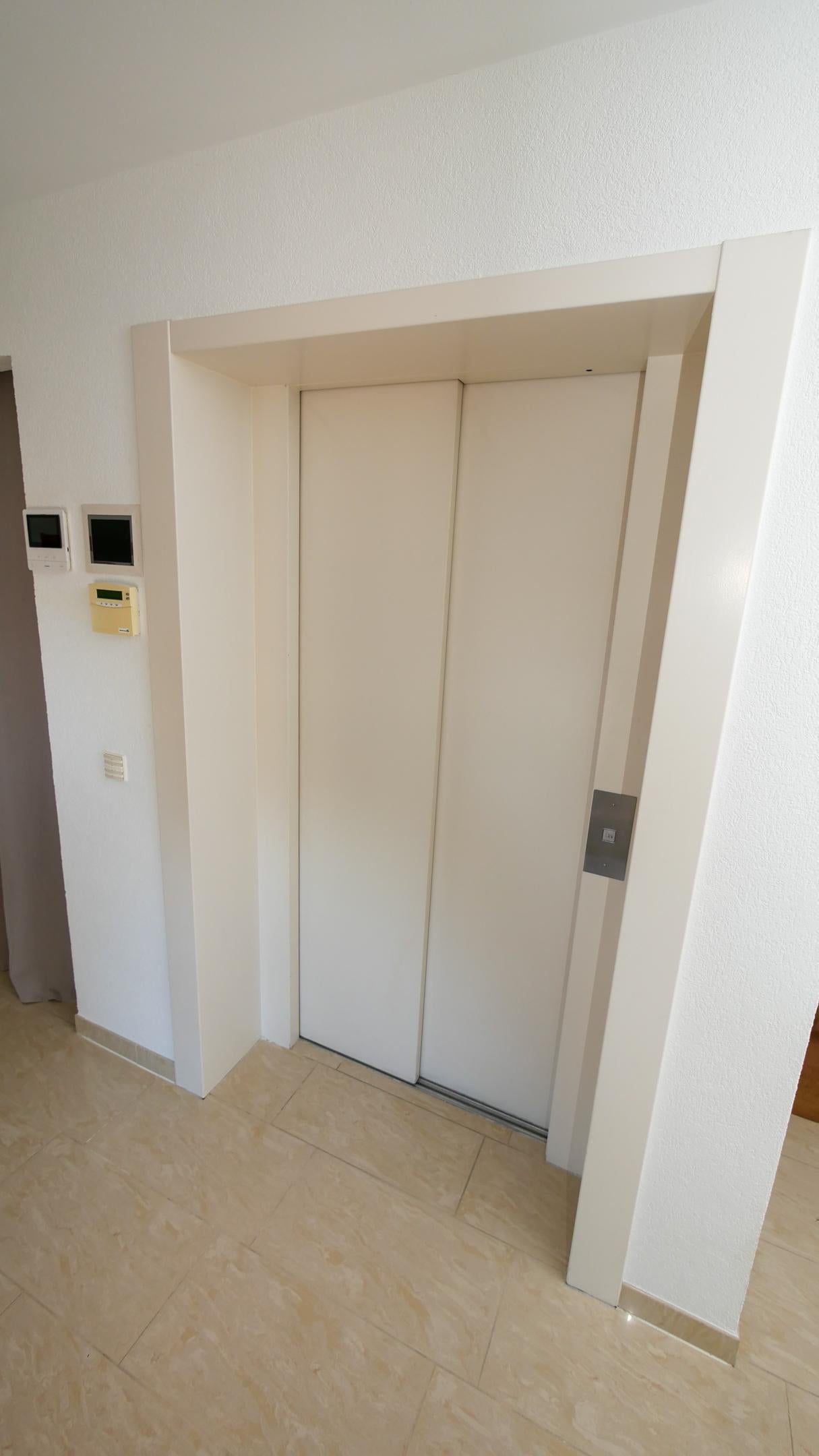 Appartement te koop: Peulenstraat 247B, Hardinxveld-Giessendam