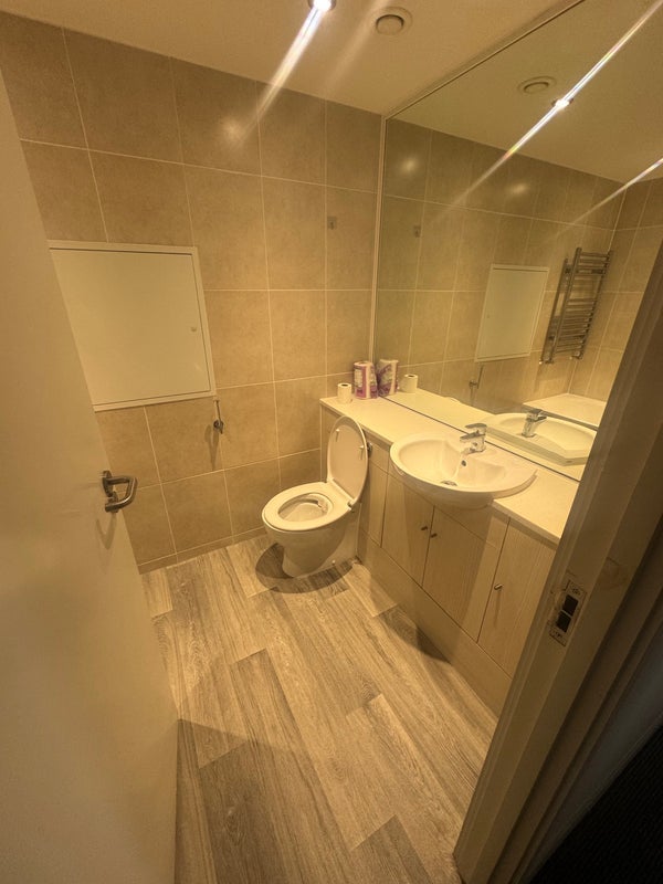 Room Chippenham Road in Manchester