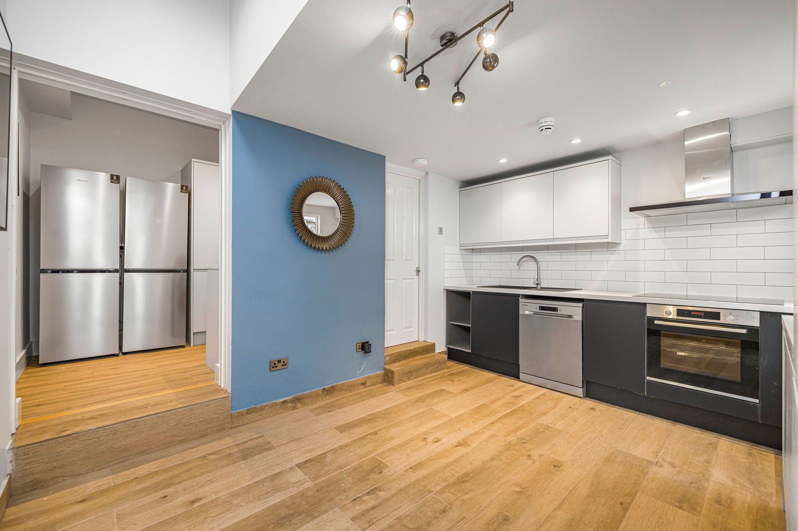 Room Holbeach Road in Greater London
