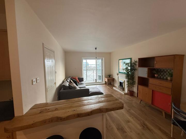 Flat Waterloo Road in Liverpool