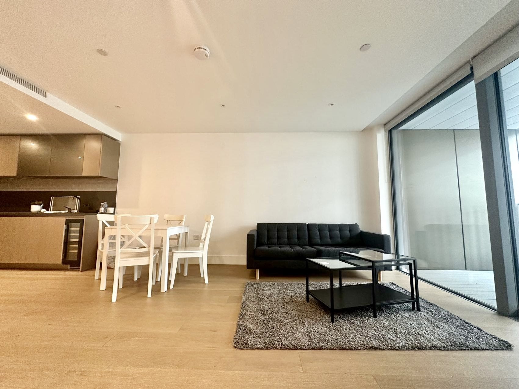 Flat Prince of Wales Drive in Greater London