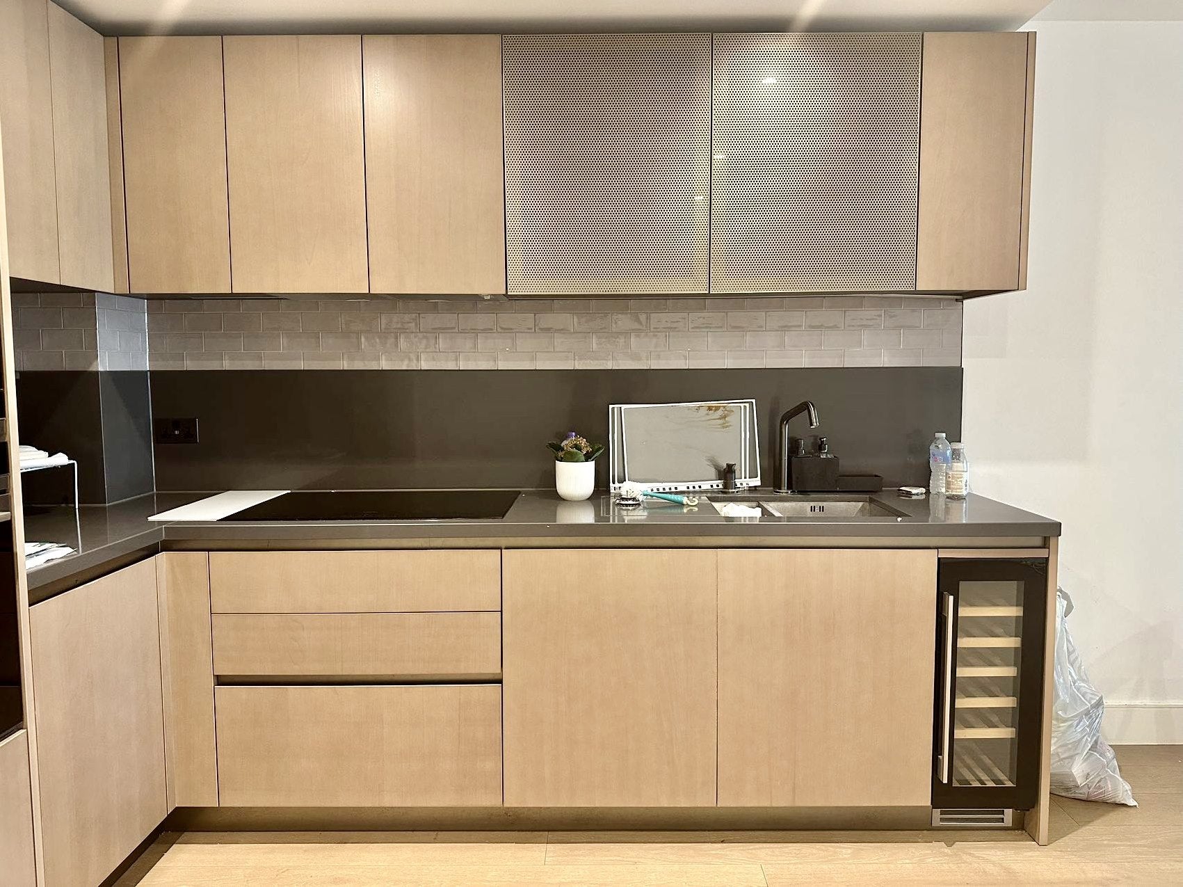 Flat Prince of Wales Drive in Greater London