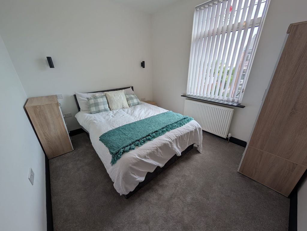 Room Sherwood Road in Bassetlaw