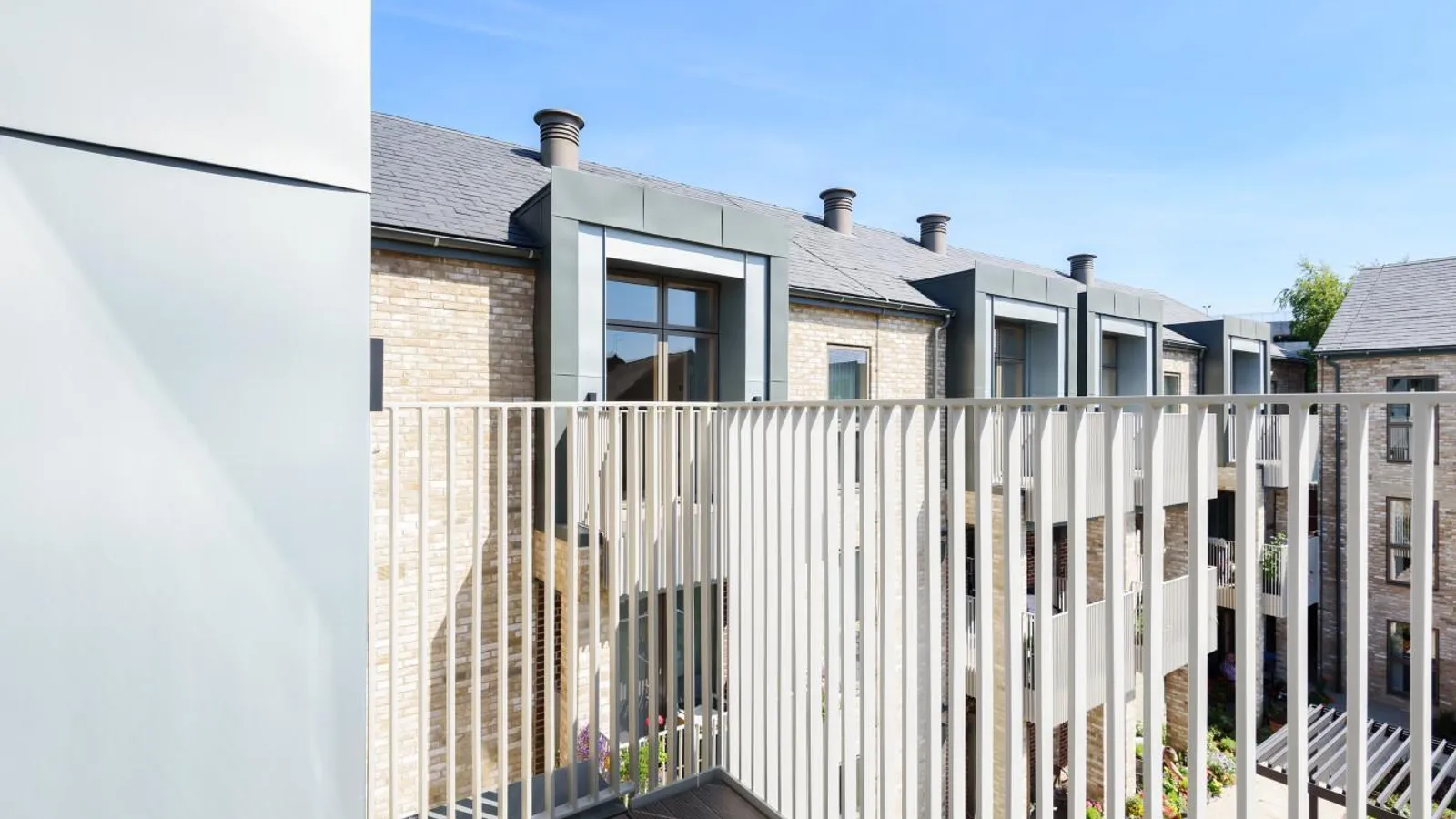 Flat New Windsor Street in Greater London