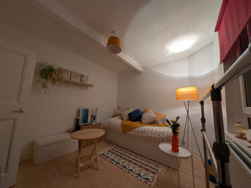 Room Hutchison Avenue in City of Edinburgh