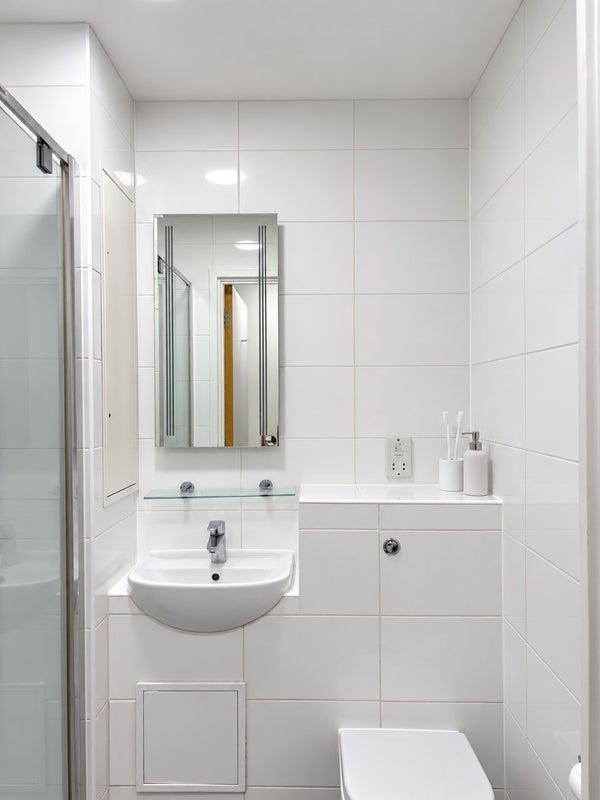 Room Thurston Road in Greater London