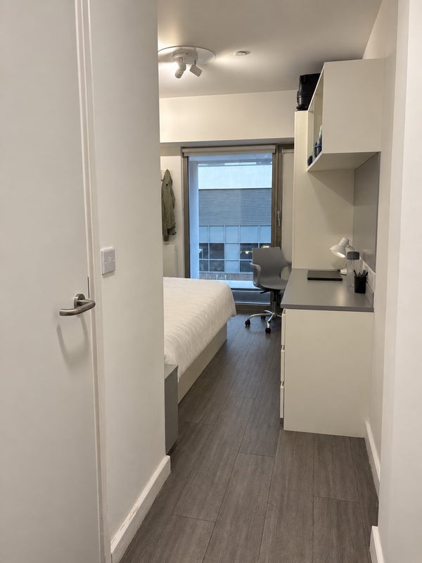 Room Thurston Road in Greater London