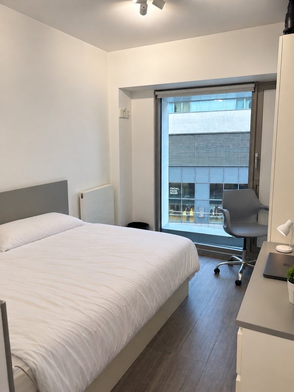 Room Thurston Road in Greater London