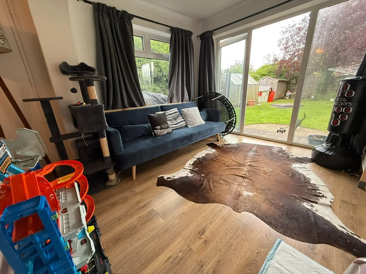 House Coombe Rise in Oadby and Wigston