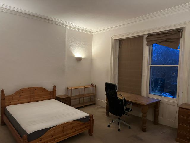 Room Pembroke Road in Bristol