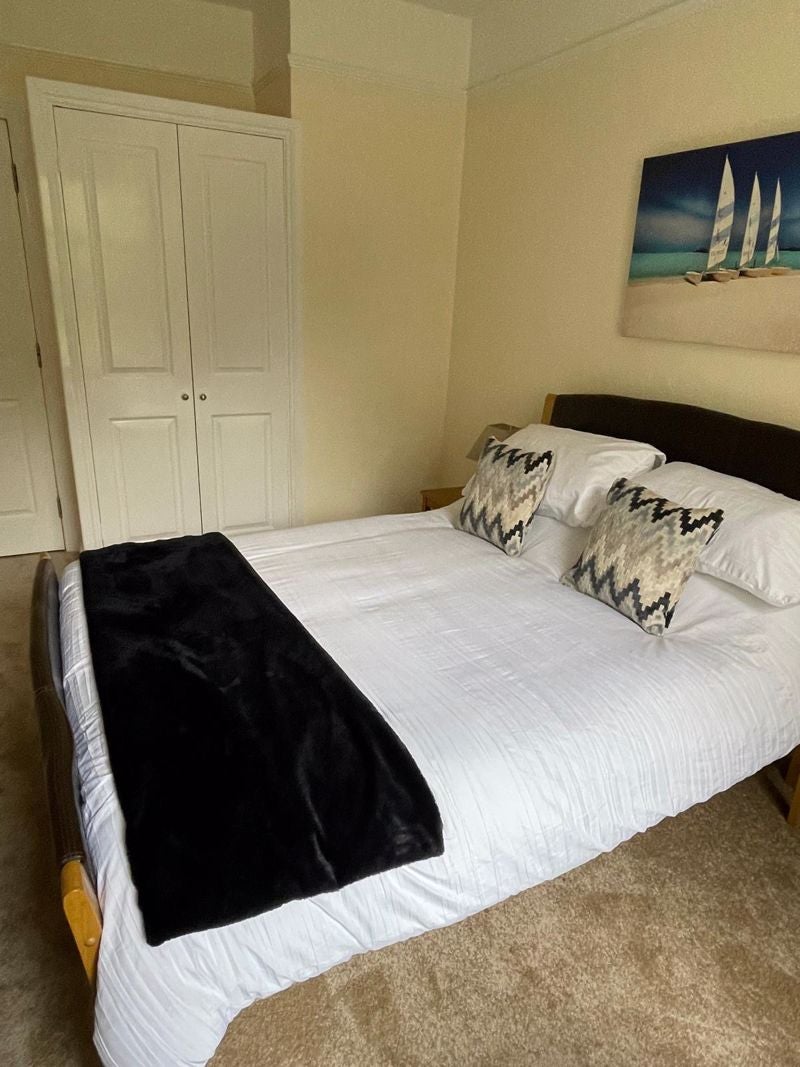 Room Hankinson Road in Bournemouth