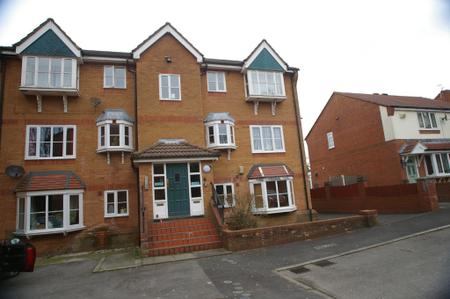 Flat Torrisdale Close in Bolton