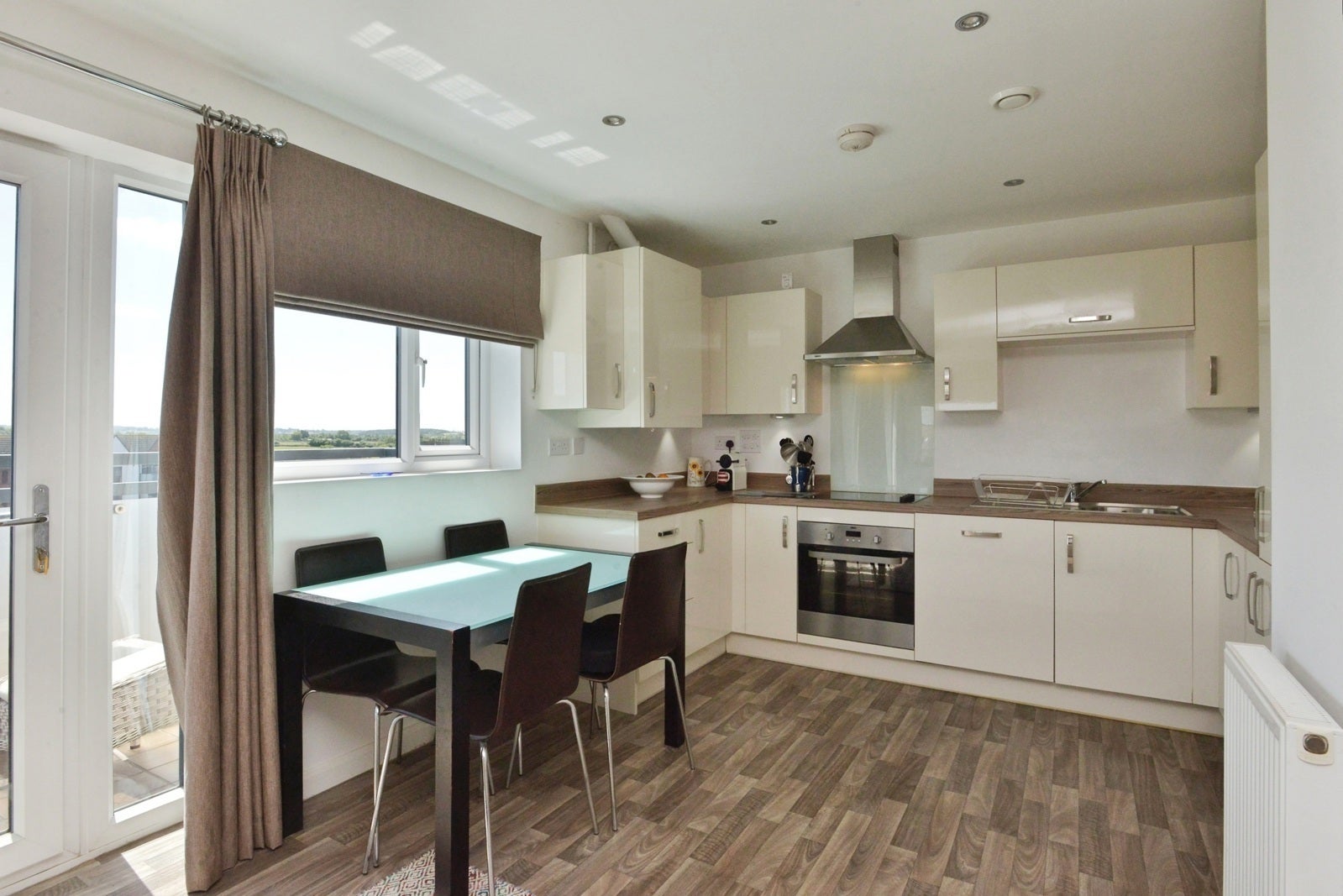 Flat Bacchus Lane in Milton Keynes