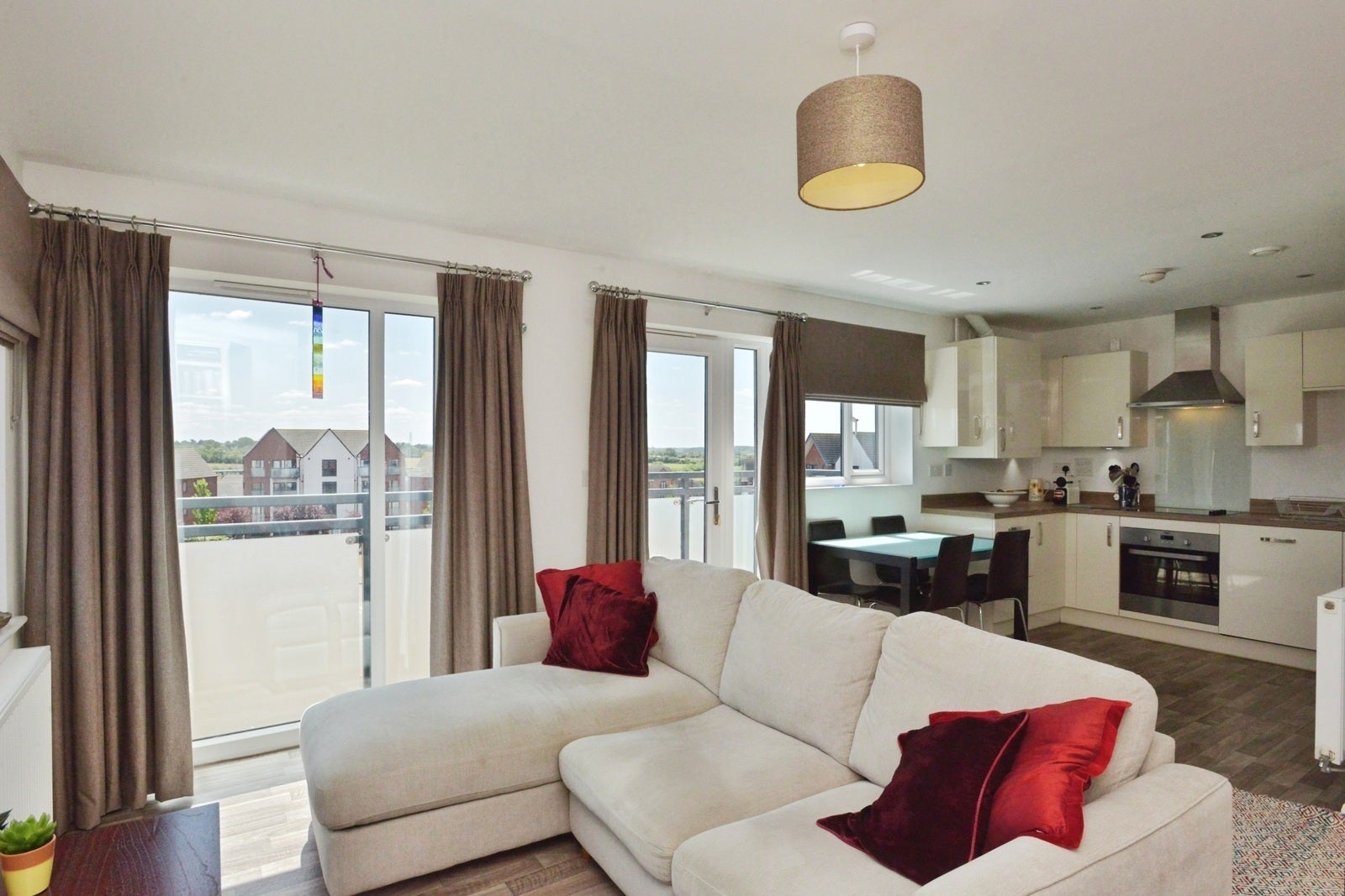 Flat Bacchus Lane in Milton Keynes