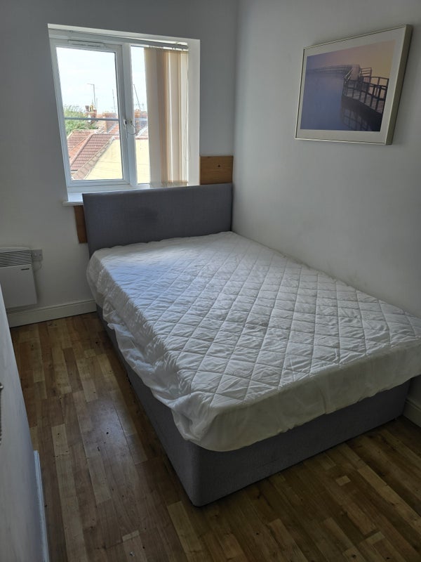 Room Wright Street in Liverpool