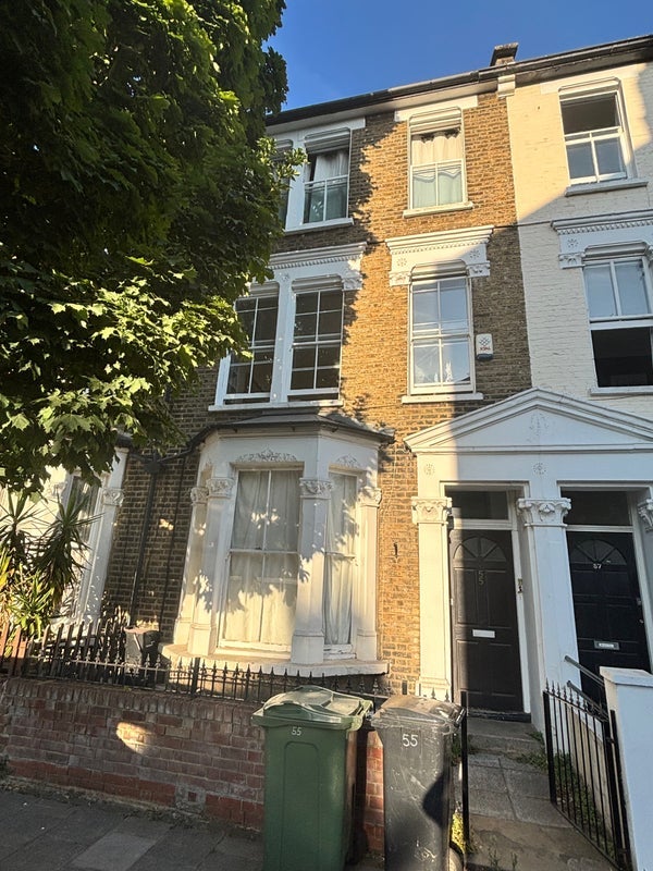 Room Tradescant Road in Greater London